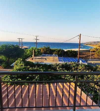 Makedonia Studios At Harbour Of Kamiros Skala Exterior photo